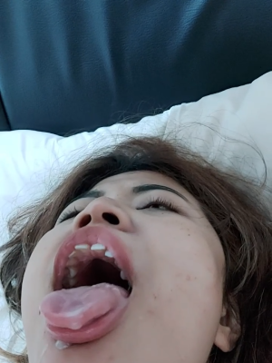 Aunty seronok dengan air mani