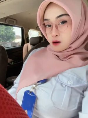 sister salsa chan cantik dengan hijab